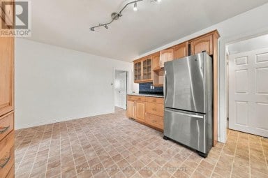 31 FIRST AVENUE Quinte West (Trenton Ward) Ontario photo 13