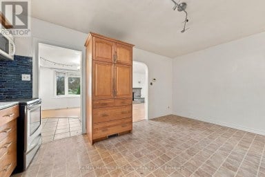 31 FIRST AVENUE Quinte West (Trenton Ward) Ontario photo 14