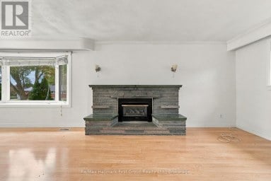 31 FIRST AVENUE Quinte West (Trenton Ward) Ontario photo 7