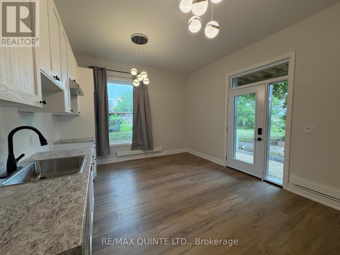 2 - 22 MCGILL STREET, Quinte West (Trenton Ward), Ontario, K8V3J2