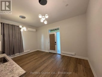 2 - 22 MCGILL STREET Quinte West (Trenton Ward) Ontario photo 4