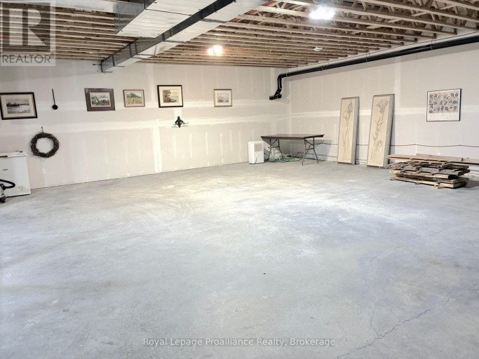 254 AIRPORT ROAD, Quinte West (Sidney Ward), Ontario, K0K3E0