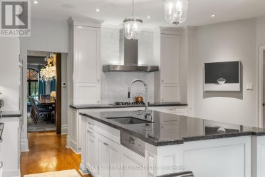 92 SOUTH DRIVE Toronto (Rosedale-Moore Park) Ontario photo 21