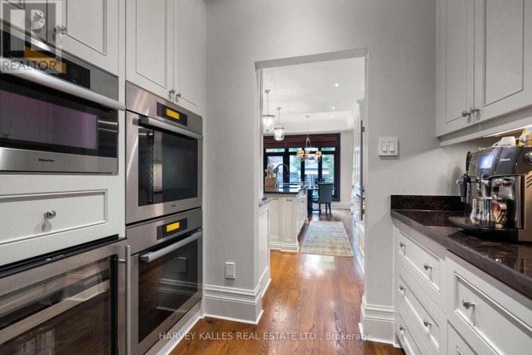92 SOUTH DRIVE, Toronto (Rosedale-Moore Park), Ontario, M4W1R6