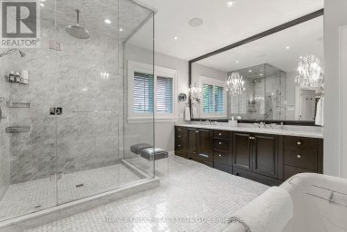 92 SOUTH DRIVE Toronto (Rosedale-Moore Park) Ontario photo 26