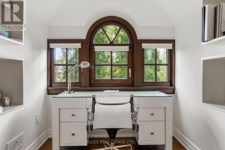 92 SOUTH DRIVE, Toronto (Rosedale-Moore Park), Ontario, M4W1R6