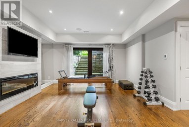 92 SOUTH DRIVE Toronto (Rosedale-Moore Park) Ontario photo 30