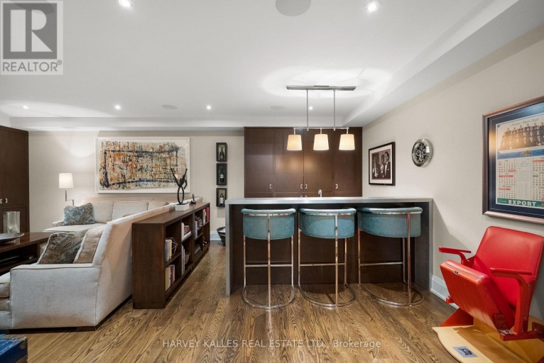 92 SOUTH DRIVE, Toronto (Rosedale-Moore Park), Ontario, M4W1R6