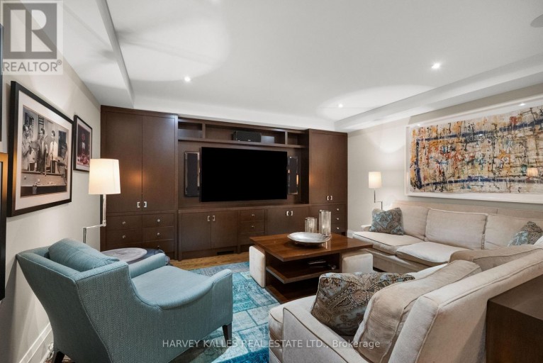 92 SOUTH DRIVE, Toronto (Rosedale-Moore Park), Ontario, M4W1R6