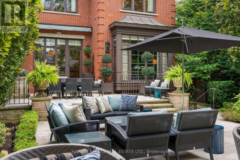 92 SOUTH DRIVE, Toronto (Rosedale-Moore Park), Ontario, M4W1R6