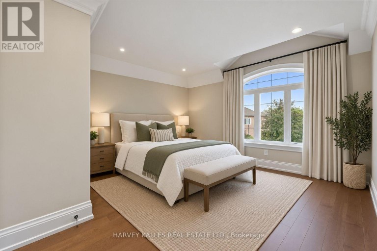 40 SULTANA AVENUE, Toronto (Englemount-Lawrence), Ontario, M6A1T1