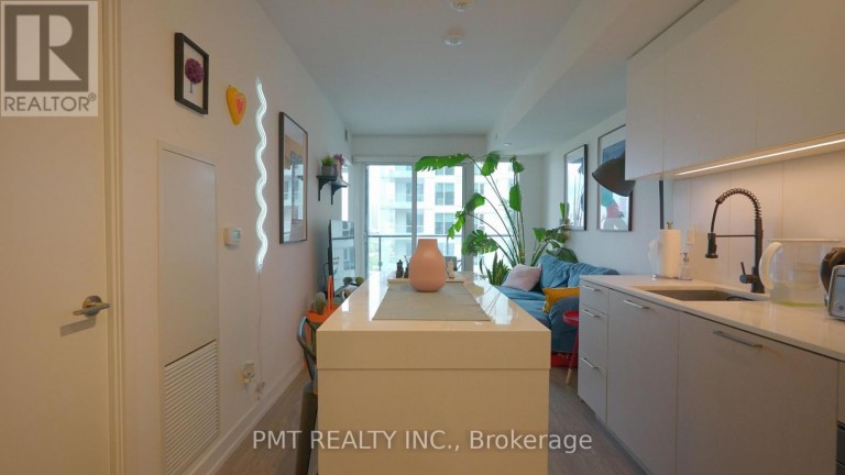 1521 - 19 WESTERN BATTERY ROAD, Toronto (Niagara), Ontario, M6K3S4