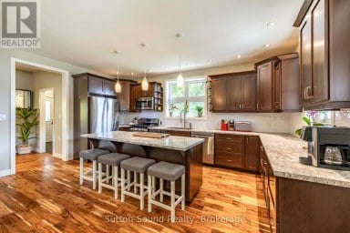 314 PRINCESS STREET Georgian Bluffs Ontario photo 9