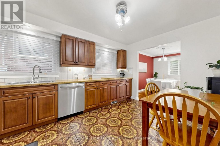 96B LAUREL AVENUE, Toronto (Kennedy Park), Ontario, M1K3J9