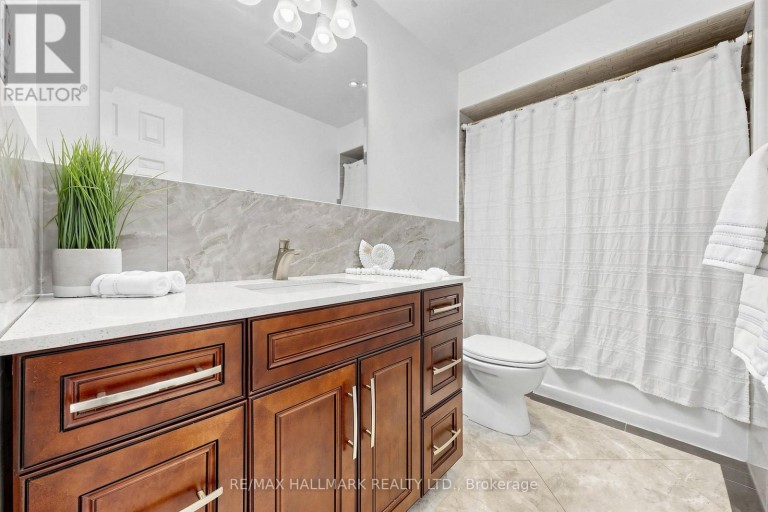 96B LAUREL AVENUE, Toronto (Kennedy Park), Ontario, M1K3J9