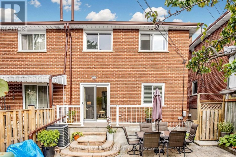 96B LAUREL AVENUE, Toronto (Kennedy Park), Ontario, M1K3J9
