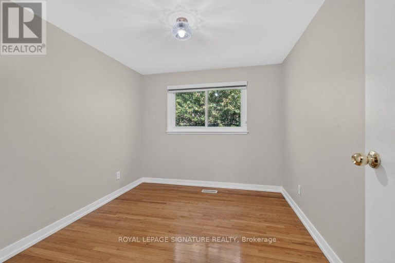 16 EARSWICK DRIVE, Toronto (Guildwood), Ontario, M1E1C6