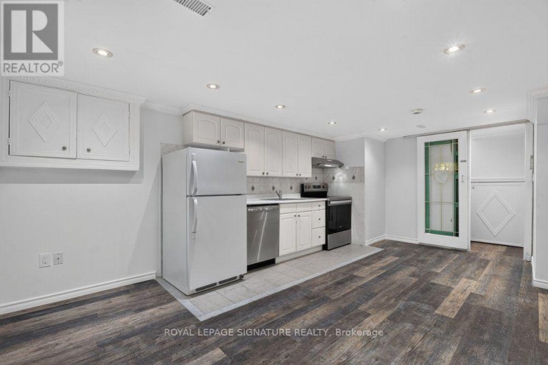16 EARSWICK DRIVE, Toronto (Guildwood), Ontario, M1E1C6