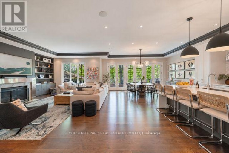 56 PINE CRESCENT, Toronto (The Beaches), Ontario, M2E1L4