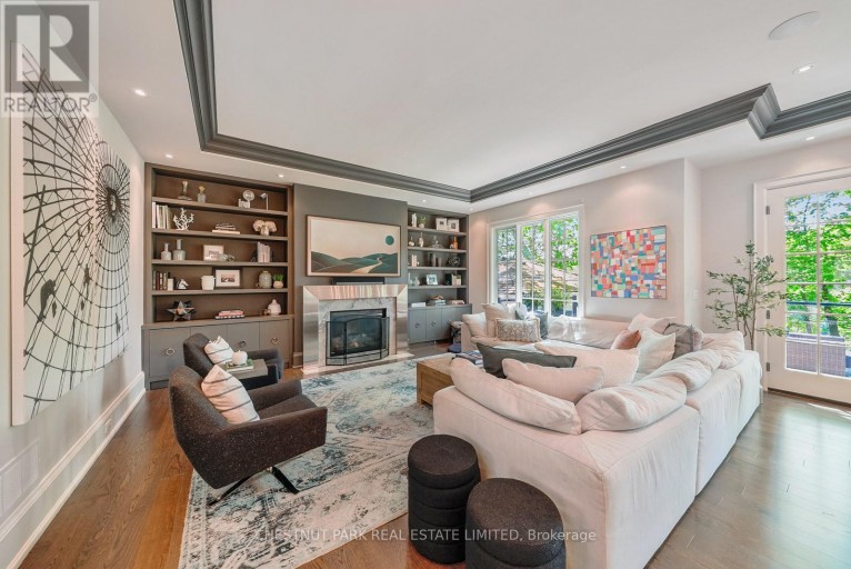 56 PINE CRESCENT, Toronto (The Beaches), Ontario, M2E1L4