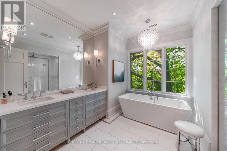 56 PINE CRESCENT, Toronto (The Beaches), Ontario, M2E1L4