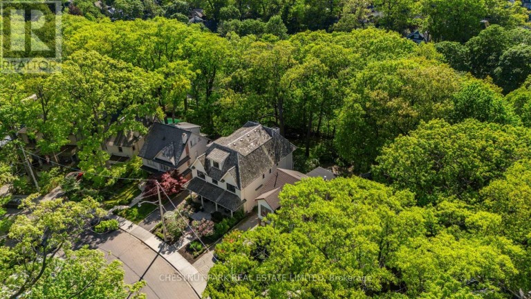 56 PINE CRESCENT, Toronto (The Beaches), Ontario, M2E1L4