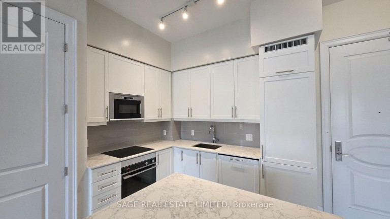 111 - 9085 JANE STREET, Vaughan (Concord), Ontario, L4K0L8