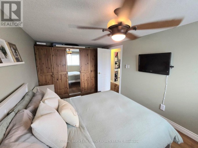 MAIN - 27 BROWNING TRAIL, Barrie (Letitia Heights), Ontario, L4N5A5