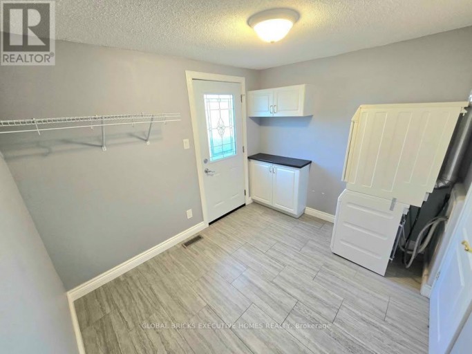 MAIN - 27 BROWNING TRAIL, Barrie (Letitia Heights), Ontario, L4N5A5