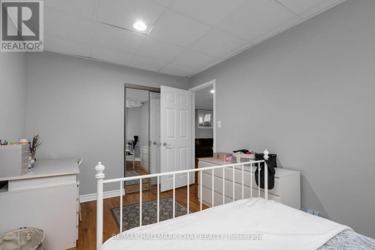 222 WESSENGER DRIVE, Barrie (Holly), Ontario, L4N8R4