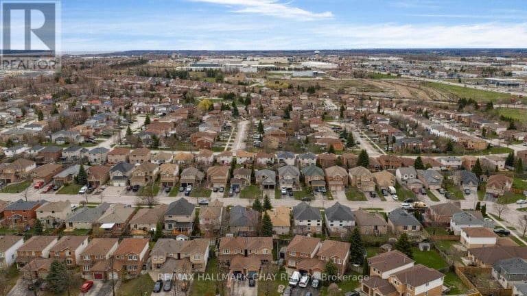 222 WESSENGER DRIVE, Barrie (Holly), Ontario, L4N8R4