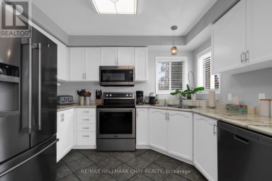 222 WESSENGER DRIVE Barrie (Holly) Ontario photo 8