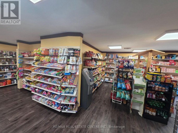2076 SHEROBEE ROAD, Mississauga (Cooksville), Ontario, L5A4C4