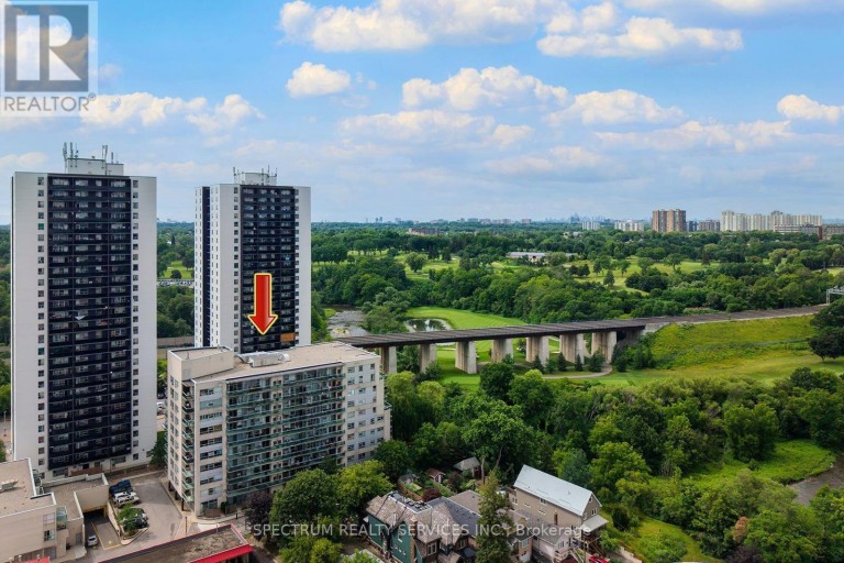 406 - 2464 WESTON ROAD, Toronto (Weston), Ontario, M9N0A2