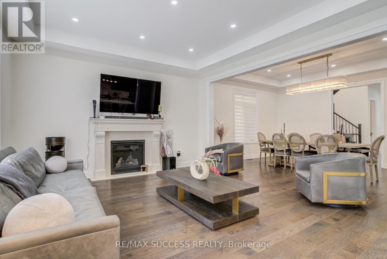62 THRESHING MILL BOULEVARD, Oakville (GO Glenorchy), Ontario, L6H7C5