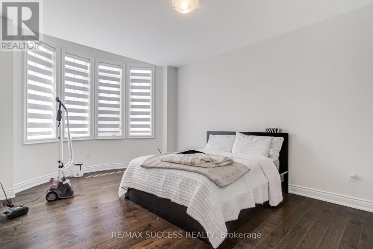 62 THRESHING MILL BOULEVARD, Oakville (GO Glenorchy), Ontario, L6H7C5