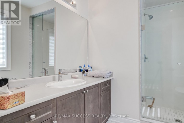 62 THRESHING MILL BOULEVARD, Oakville (GO Glenorchy), Ontario, L6H7C5