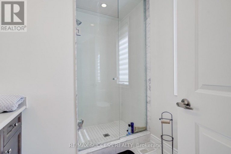62 THRESHING MILL BOULEVARD, Oakville (GO Glenorchy), Ontario, L6H7C5