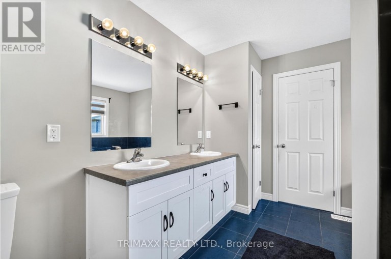 104 TARTAN AVENUE, Kitchener, Ontario, N2R1R7