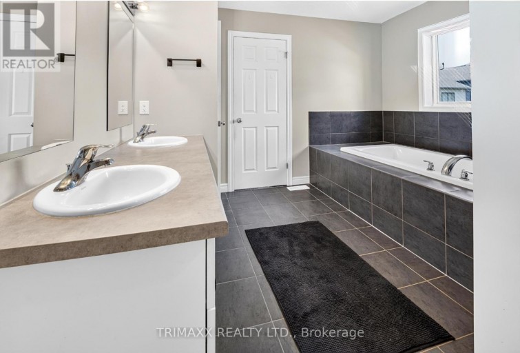 104 TARTAN AVENUE, Kitchener, Ontario, N2R1R7