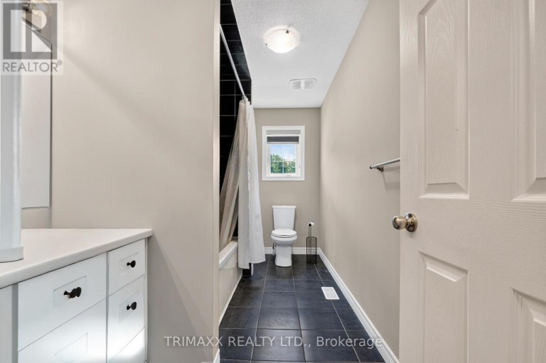 104 TARTAN AVENUE, Kitchener, Ontario, N2R1R7
