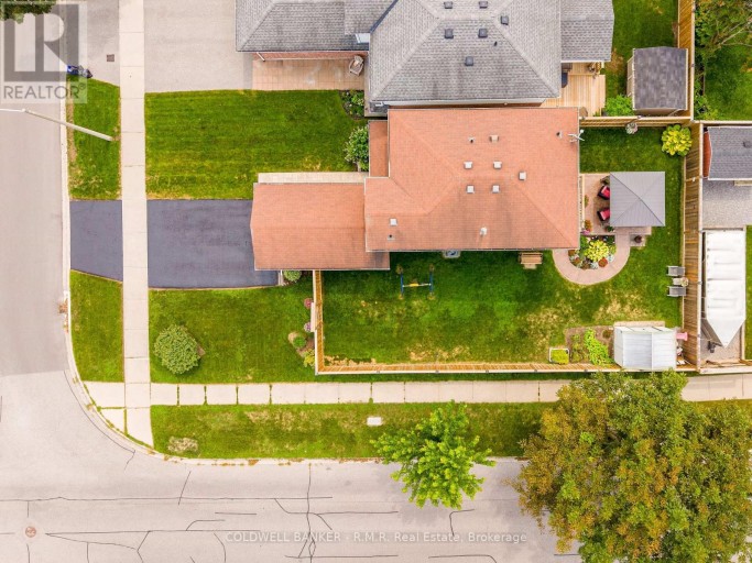 141 POOLTON CRESCENT, Clarington (Courtice), Ontario, L1E2H6
