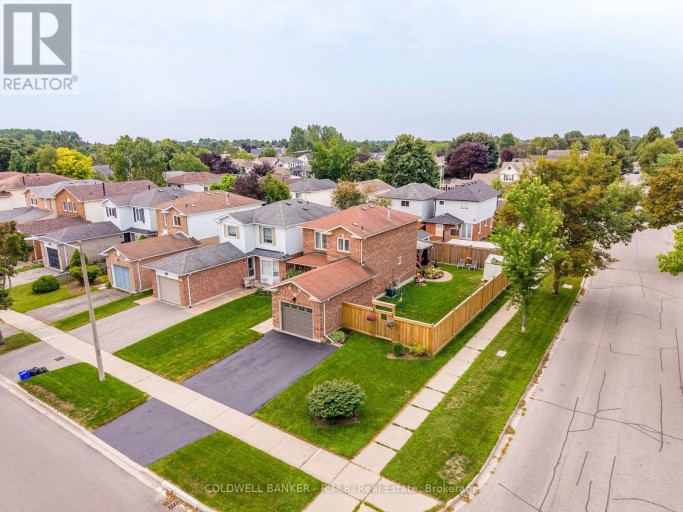 141 POOLTON CRESCENT, Clarington (Courtice), Ontario, L1E2H6
