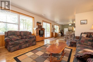 1330 COUNTY RD 49 Kawartha Lakes (Somerville) Ontario photo 11