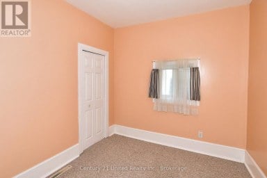 136 WATER STREET Selwyn Ontario photo 17