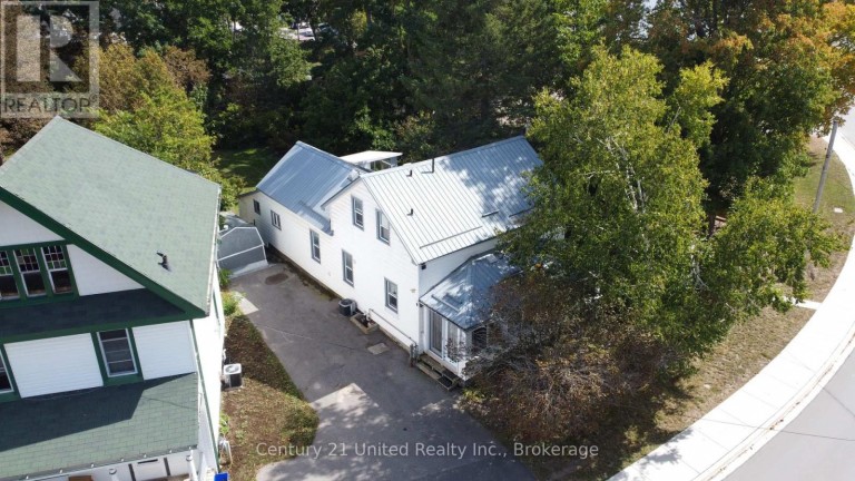 136 WATER STREET, Selwyn, Ontario, K0L2H0