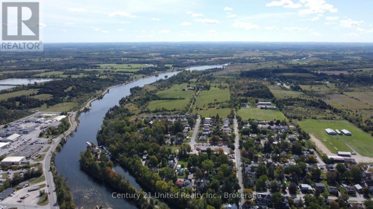 136 WATER STREET, Selwyn, Ontario, K0L2H0