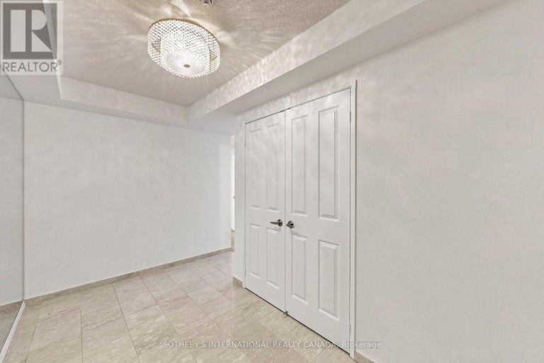 303 - 18 HOLLYWOOD AVENUE, Toronto (Willowdale East), Ontario, M2N6P5