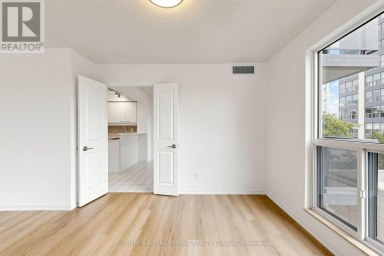 303 - 18 HOLLYWOOD AVENUE Toronto (Willowdale East) Ontario photo 7