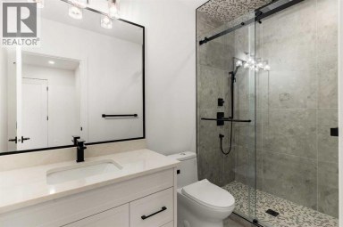 2811 35 Street SW Calgary Alberta photo 38